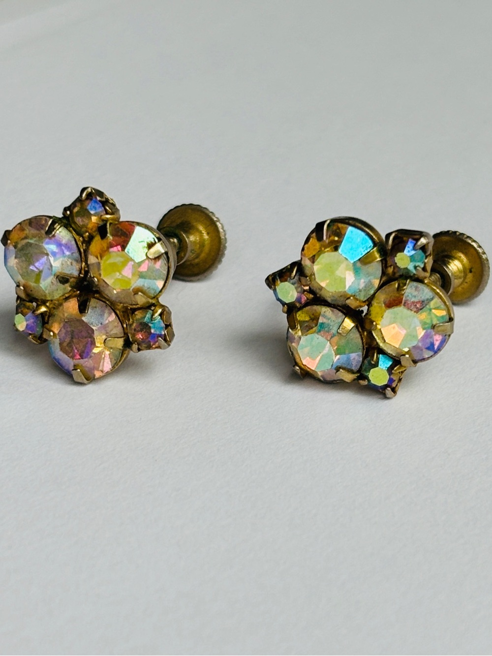 Keyes Vintage‎ AB Aurora Borealis Crystal 1950s Gold Tone Screwback Earrings MCM
